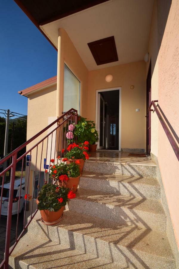Apartment Smokrovic Starigrad Paklenica Exterior photo